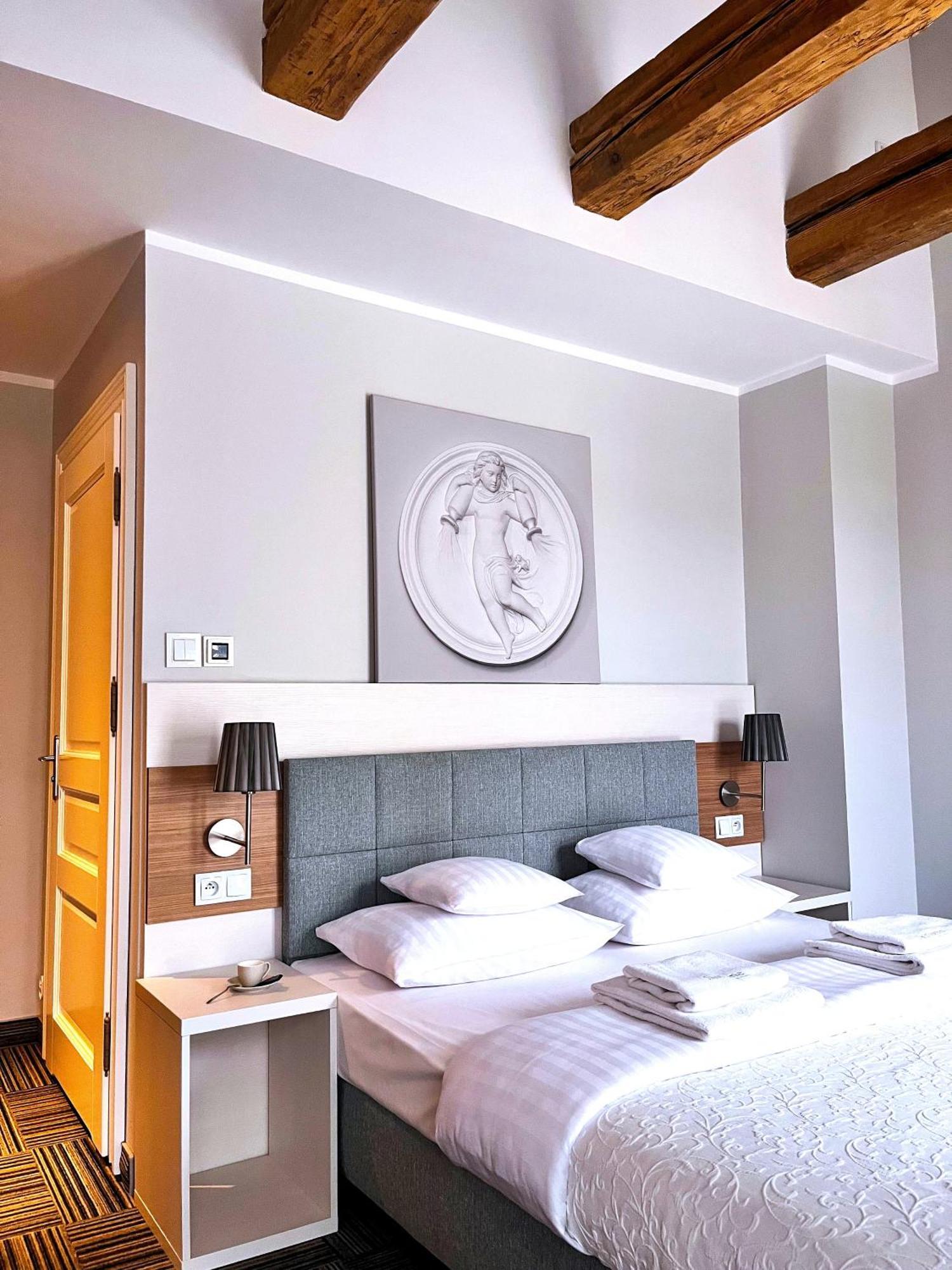 Fortune Old Town Boutique Апарт-готель 3*